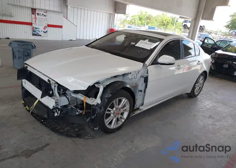 2018 Jaguar Xe 25T Premium из США, поврежденный, VIN SAJAD4FX2JCP23080